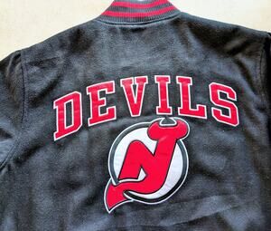 New Jersey Devils 2000s G-III bomber Varsity Letter jacket L black red NHL vtg